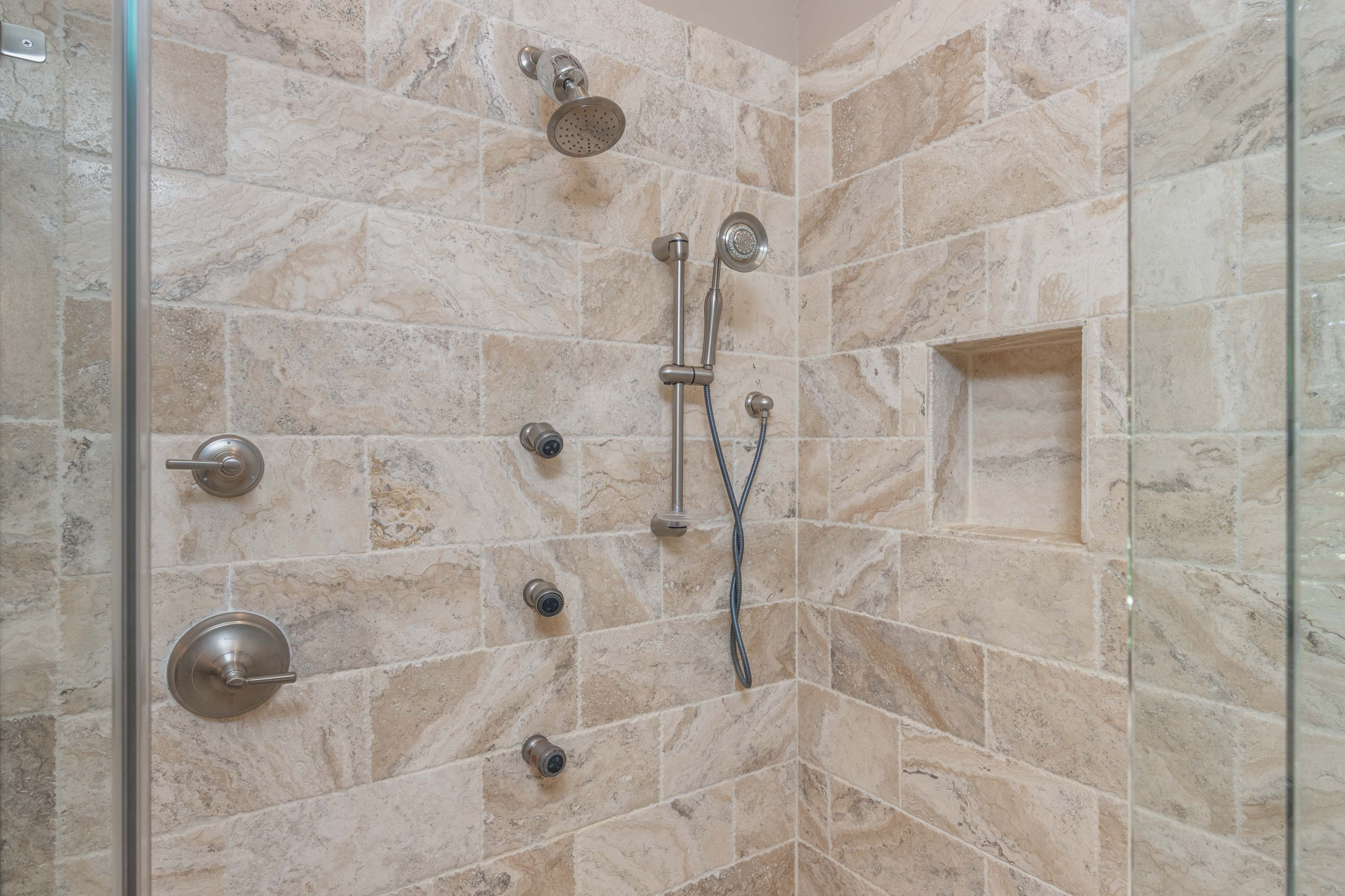 1040 Woodmont Ct. image 22